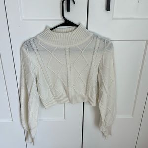 White cropped mockneck